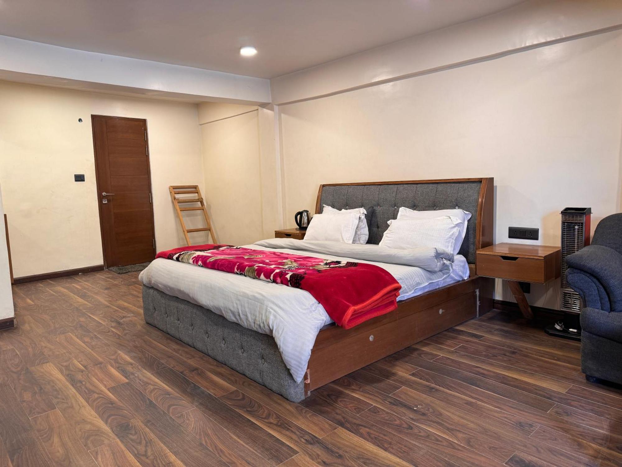 The Alpine Guest House กาซอล ภายนอก รูปภาพ