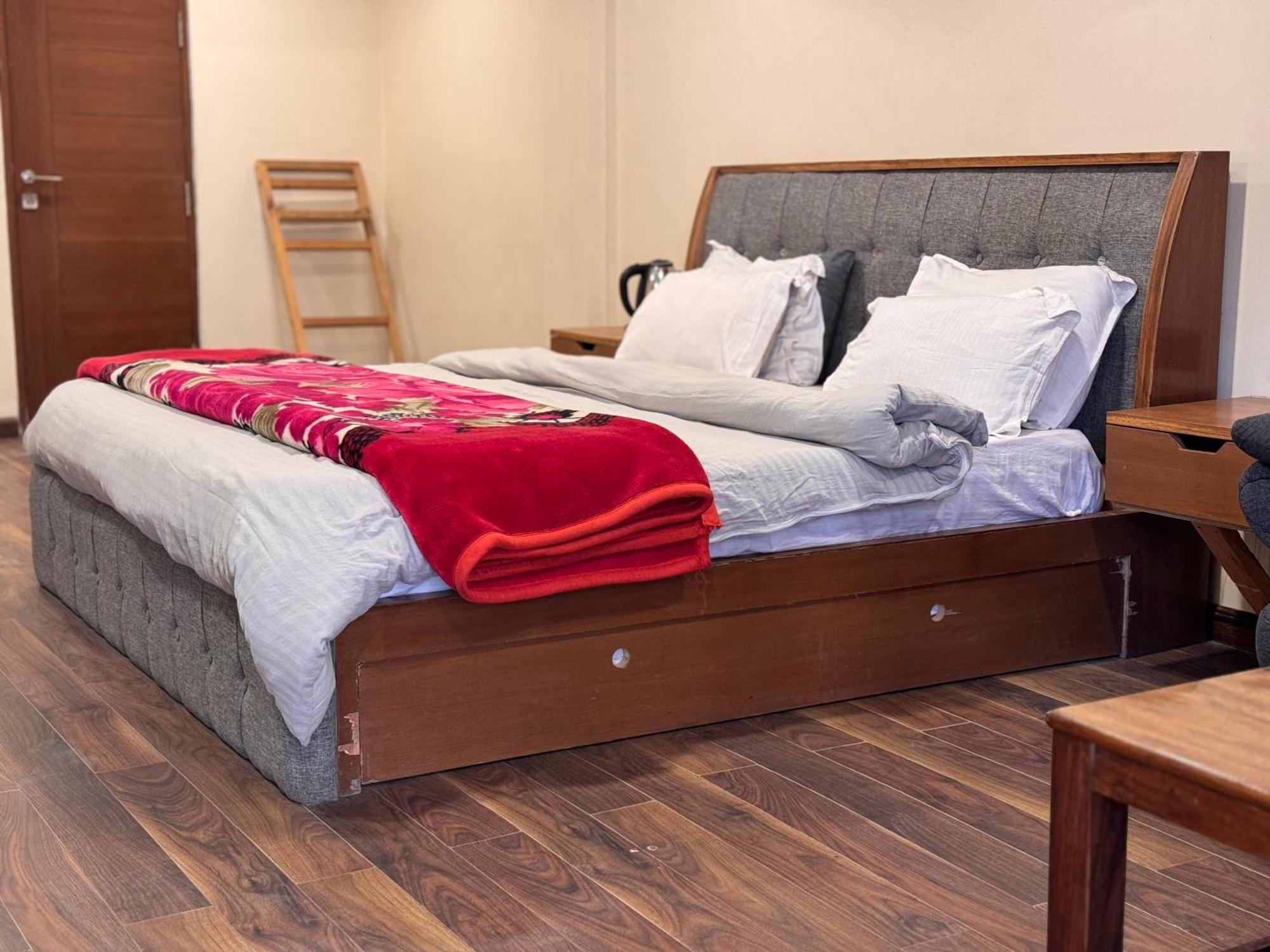 The Alpine Guest House กาซอล ภายนอก รูปภาพ